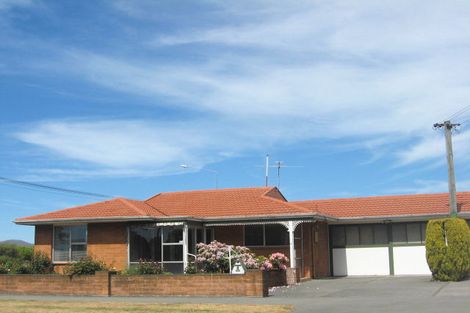 Photo of property in 1 Lake Terrace Road, Burwood, Christchurch, 8061