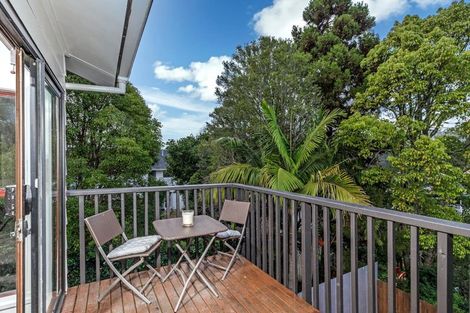 Photo of property in 2/16 John Downs Drive, Browns Bay, Auckland, 0630