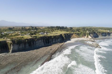 Photo of property in 20 Clifftop Lane, Cape Foulwind, 7892