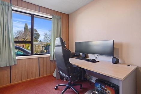 Photo of property in 15 Kilburn Street, Bishopdale, Christchurch, 8053