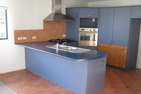 Photo of property in 121a Hobsonville Road, West Harbour, Auckland, 0618