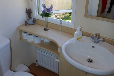 Photo of property in 70 Tironui Drive, Taradale, Napier, 4112