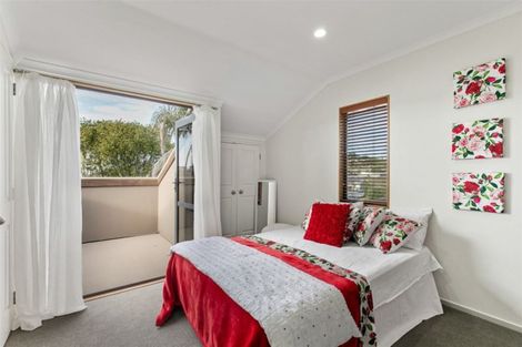 Photo of property in 34 Blue Heron Rise, Stanmore Bay, Whangaparaoa, 0932