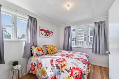 Photo of property in 27 Watts Road, Manurewa, Auckland, 2102