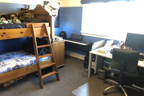 Photo of property in 32 Normans Road, Strowan, Christchurch, 8052