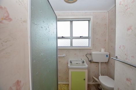 Photo of property in 24 Diamond Street, Carterton, 5713