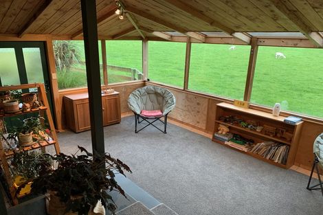 Photo of property in 275 Polson Hill Drive, Aokautere, Palmerston North, 4471