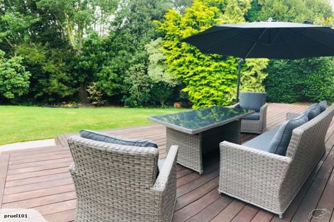 Photo of property in 6 Canberra Place, Redwood, Christchurch, 8051