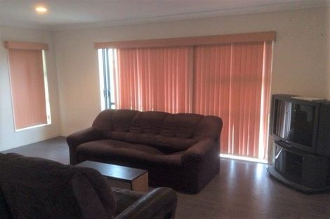 Photo of property in 46 Longford Park Drive, Takanini, 2112