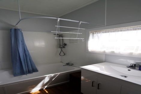 Photo of property in 18 Campbell Street, Hawera, 4610