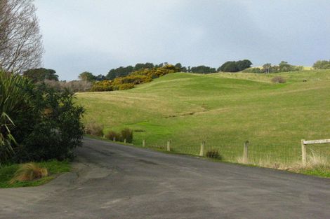 Photo of property in 124 Greenacres Street, Macandrew Bay, Dunedin, 9014