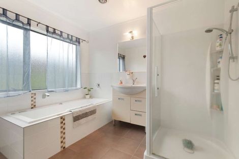 Photo of property in 24 Sauvignon Place, Pyes Pa, Tauranga, 3112