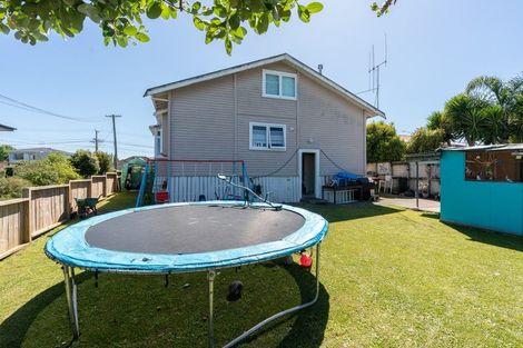 Photo of property in 176 Cambridge Road, Hillcrest, Hamilton, 3216