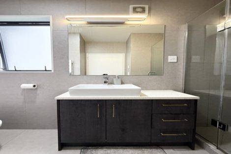 Photo of property in 33 Waka Street, Albany Heights, Auckland, 0632