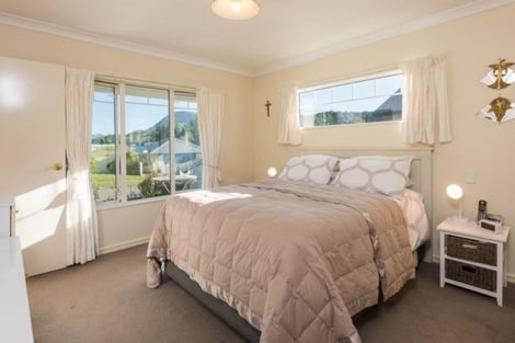 Photo of property in 19a Admiralty Place, Waikawa, Picton, 7220