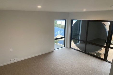 Photo of property in 24 Gilmour Terrace, Lyttelton, 8082