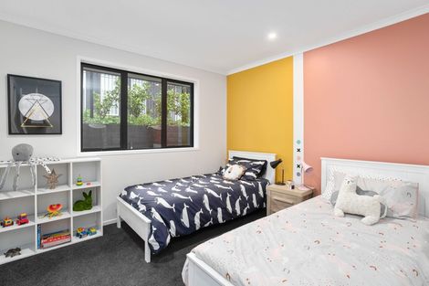 Photo of property in 55a Twin Parks Rise, Papakura, 2110