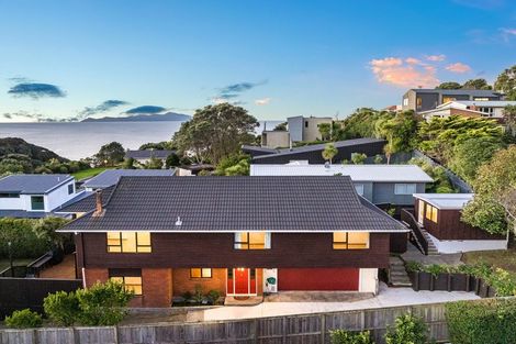 Photo of property in 8 Pukerua Beach Road, Pukerua Bay, 5026