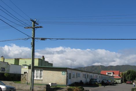 Photo of property in 2/62 Cuba Street, Petone, Lower Hutt, 5012