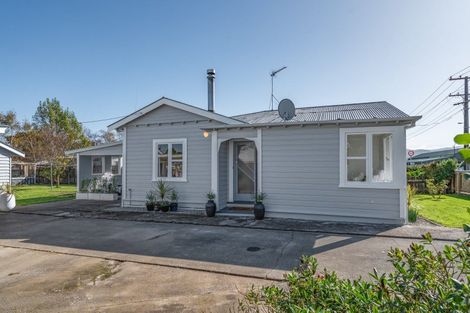 Photo of property in 2 Wakelin Street, Carterton, 5713