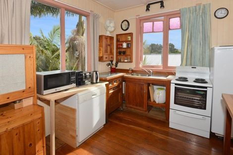Photo of property in 2 Charles Street, Te Kamo, Whangarei, 0112