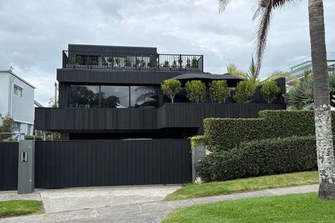 Photo of property in 15a The Strand, Takapuna, Auckland, 0622