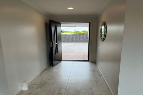 Photo of property in 529 Mangorei Road, Highlands Park, New Plymouth, 4312