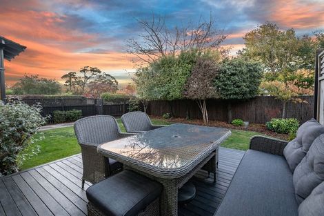 Photo of property in 102 Somerfield Street, Somerfield, Christchurch, 8024