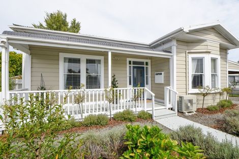 Photo of property in 16 King Street, Carterton, 5713