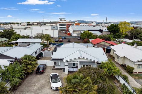 Photo of property in 619 Nelson Street North, Hastings, 4122