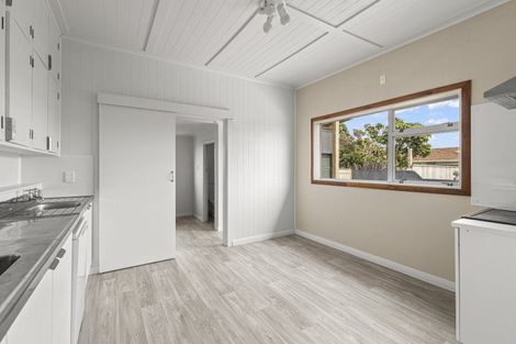 Photo of property in 3 Aratapu Street, Waitara, 4320