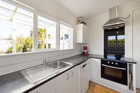 Photo of property in 31 Clare Street, Cambridge, 3434