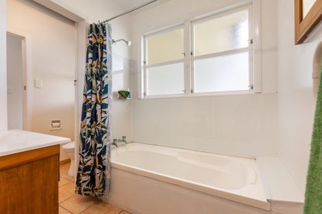 Photo of property in 82 Guy Street, Dannevirke, 4930