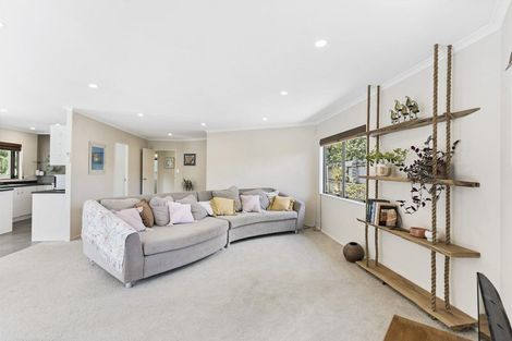 Photo of property in 23a Waiora Road, Stanmore Bay, Whangaparaoa, 0932