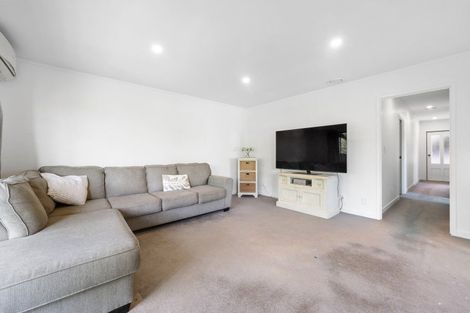 Photo of property in 2/53 Moore Street, Howick, Auckland, 2014