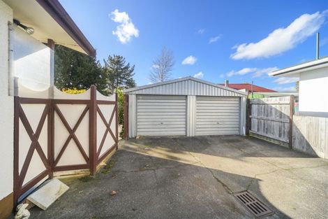 Photo of property in 16 Ashford Avenue, Hokowhitu, Palmerston North, 4410