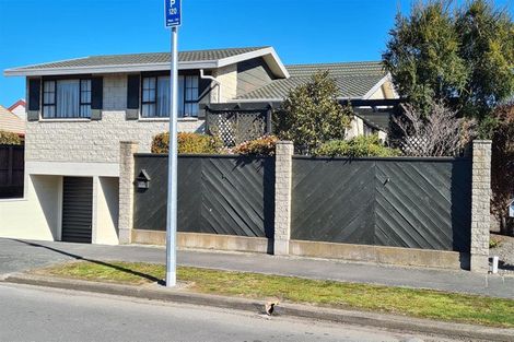 Photo of property in 21 Juniper Place, Burnside, Christchurch, 8053
