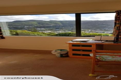 Photo of property in 12 Pikitanga Close, Tawa, Wellington, 5028