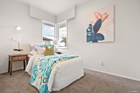 Photo of property in 1/12 Meadway, Sunnyhills, Auckland, 2010