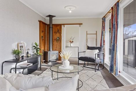 Photo of property in 25 Leeston And Lake Road, Leeston, 7632