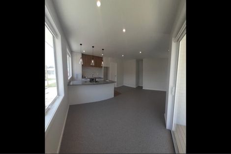 Photo of property in 1 Nottingham Road, Omokoroa, 3114