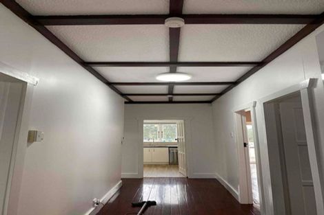 Photo of property in 1072 Great North Road, Point Chevalier, Auckland, 1022