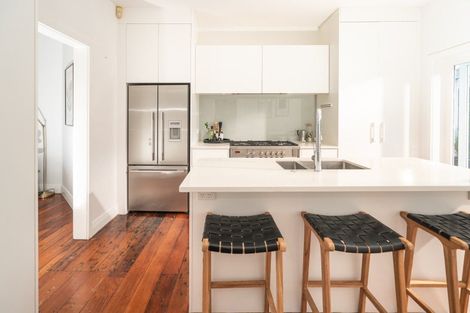 Photo of property in 73 Hataitai Road, Hataitai, Wellington, 6021