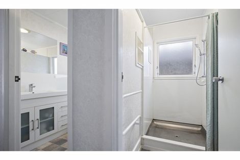 Photo of property in 57 Victoria Avenue, Waiuku, 2123