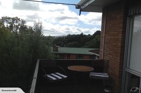 Photo of property in 147 Glenfield Road, Hillcrest, Auckland, 0626