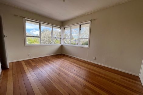 Photo of property in 2 Griffen Park Road, Mount Roskill, Auckland, 1041