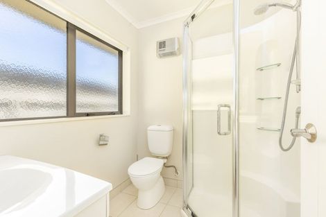 Photo of property in 22 Bluewater Place, Paraparaumu, 5032