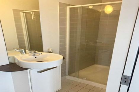 Photo of property in 100 Porritt Avenue, Chatswood, Auckland, 0626