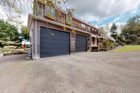 Photo of property in 312 Heatherlea Road East, Levin, 5571