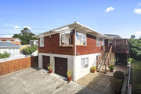 Photo of property in 133 Tiroroa Avenue, Te Atatu South, Auckland, 0610